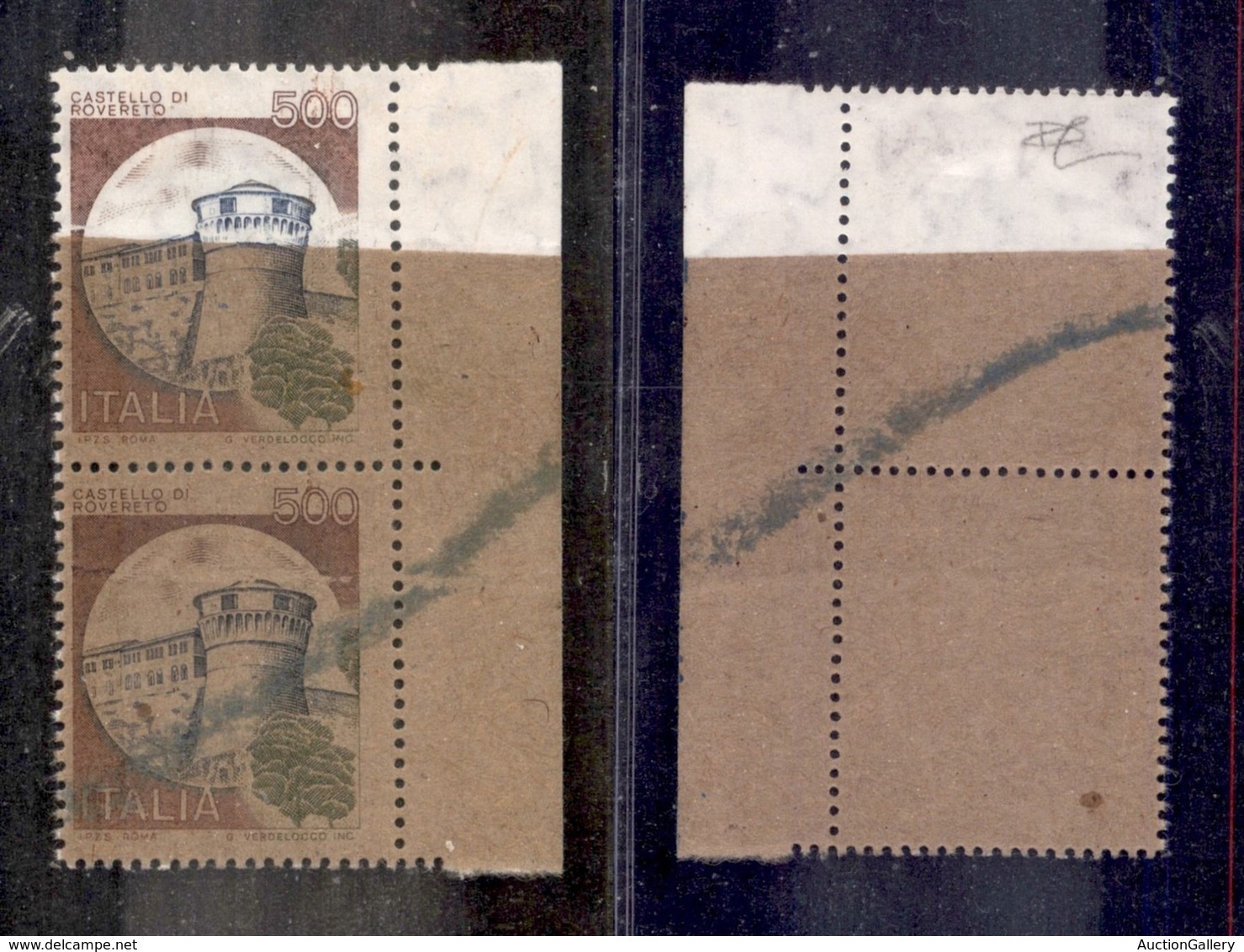 REPUBBLICA - 1980 - 500 Lire Castelli (1522 Varietà D) - Coppia Verticale Su Carta Ricongiunta - Gomma Integra - Cert. C - Altri & Non Classificati