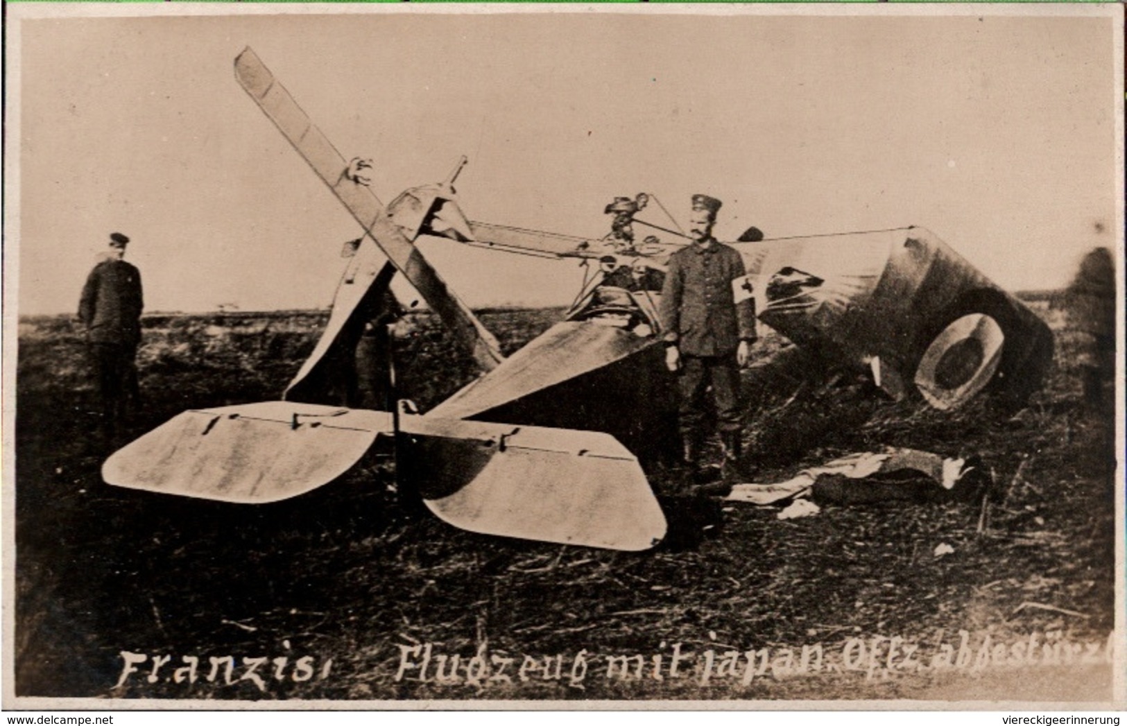 !  Fotokarte, 1.Weltkrieg, Abgestürztes Französisches Flugzeug, Japanischer Offizier, Japon, Airplane Wreck, Photo - 1914-1918: 1ère Guerre