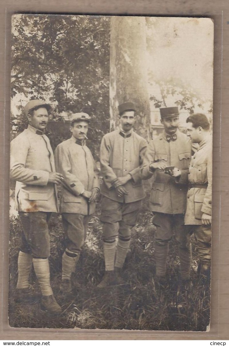 CPA PHOTO 52 - MARCILLY - GUERRE 14-18 - Groupe De Caporaux Arrivant Sur Le Front Français - TB GROS PLAN POILUS - Autres & Non Classés