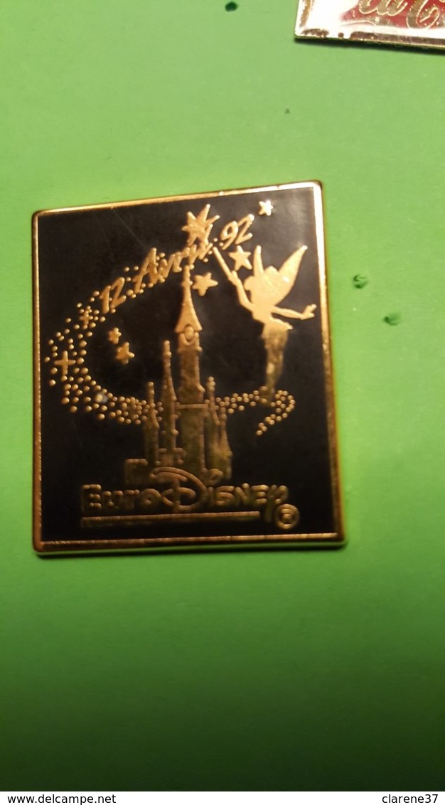 Pin's DISNEY 12 Avril 1992 Ouverture Du Parc EURODISNEY - Disney