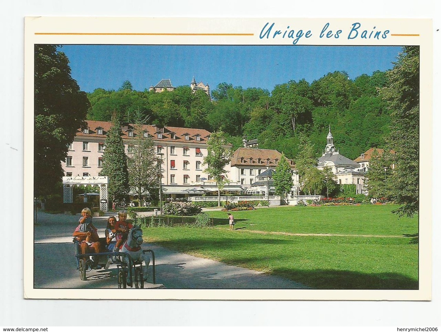 38 Isère Uriage Promenade Cheval De Bois Dans Le Parc - Uriage