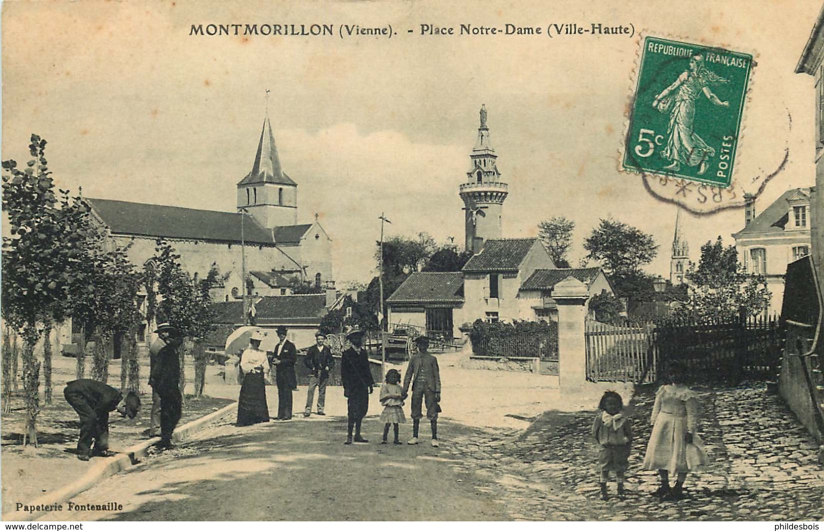 VIENNE  MONTMORILLON   Place Notre Dame - Montmorillon