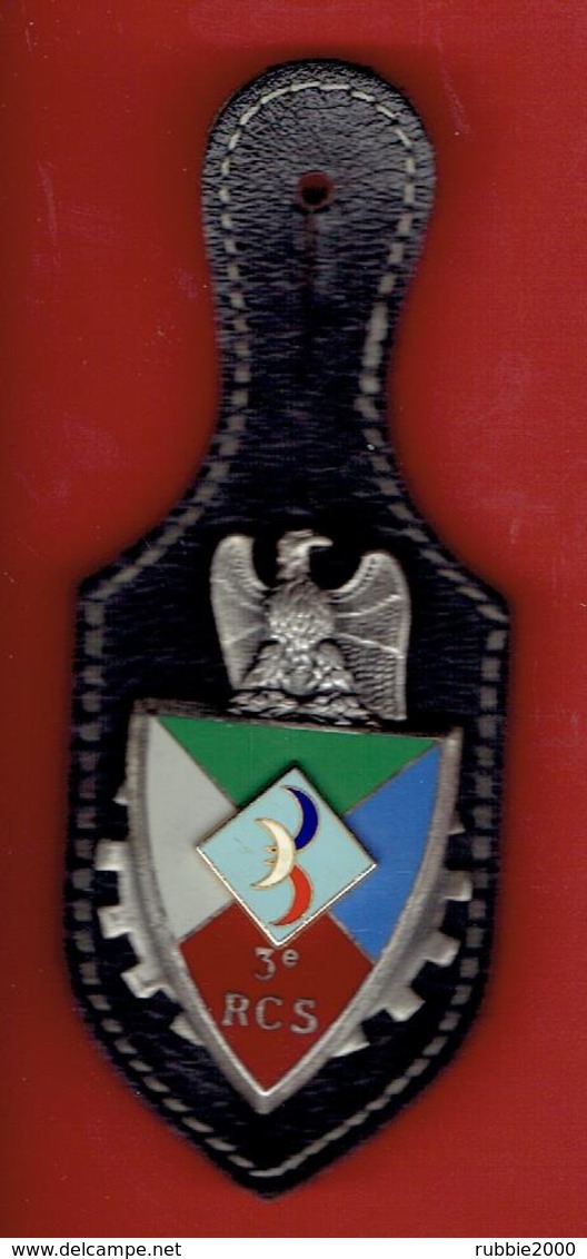 INSIGNE PUCELLE 3e REGIMENT DE COMMANDEMENT ET DE SOUTIEN A FRIBOURG EN BRISGAU R.F.A. FABRICANT DELSART G 3612 - Esercito