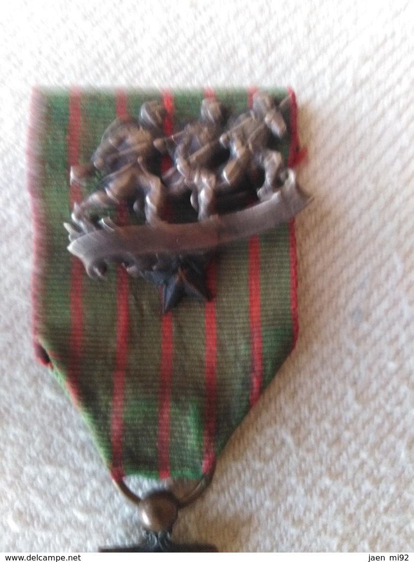 Croix De Guerre Avec Broche - 1914-18