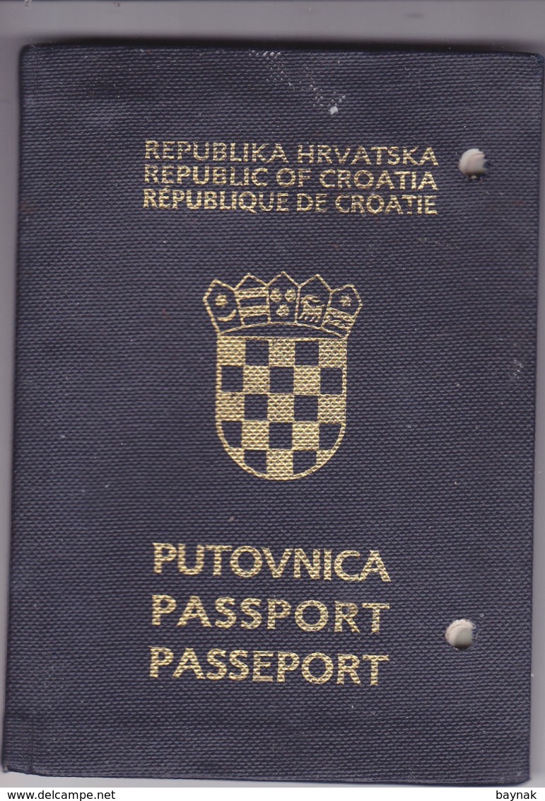 C76  --  PASSPORT  --   CROATIA  --  I.  MODEL  --  1992  --   BOY, 14 YEAR  --  VISA FRANCE - Historische Dokumente