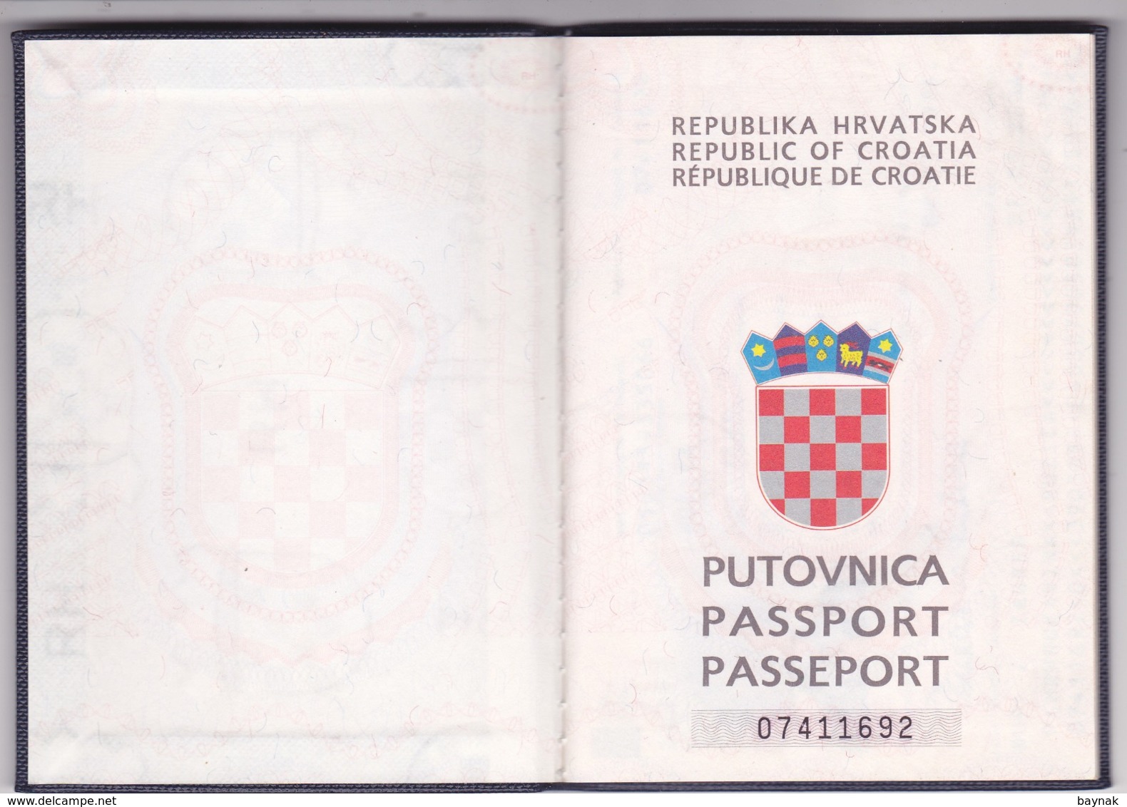 C8  --  PASSPORT  --   CROATIA  --  I.  MODEL  --  1994  --   LADY PHOTO - Historische Dokumente