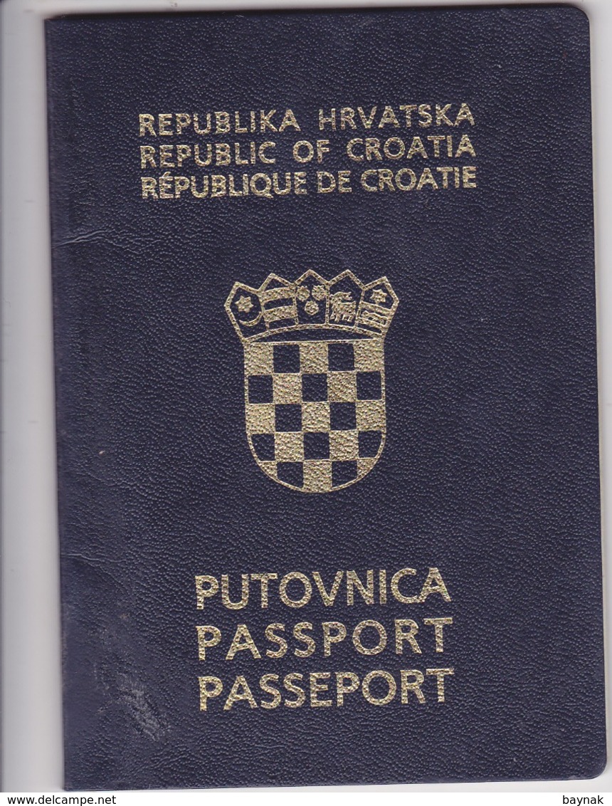 PASSPORT  --   CROATIA  --   II.   MODEL  --  2003  --  LADY  PHOTO  --  VISA EGYPT, INDONESIA  --  WITH TAX STAMP - Historische Dokumente