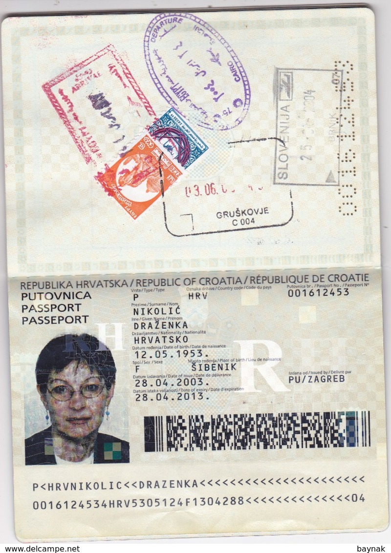 PASSPORT  --   CROATIA  --   II.   MODEL  --  2003  --  LADY  PHOTO  --  VISA EGYPT, INDONESIA  --  WITH TAX STAMP - Historische Dokumente