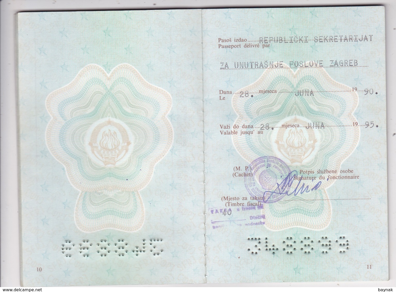 P51  --  SFR YUGOSLAVIA   ---  PASSPORT  --  LADY PHOTO --   1990 - Historical Documents