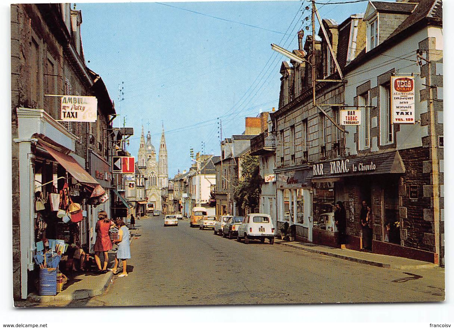 SAINT-JAMES. La Rue Fauconnière. Bar Tabac.  Biere Vega Motte Cordonnier . Voiture .Renault 4L Estafette. Artaud - Autres & Non Classés