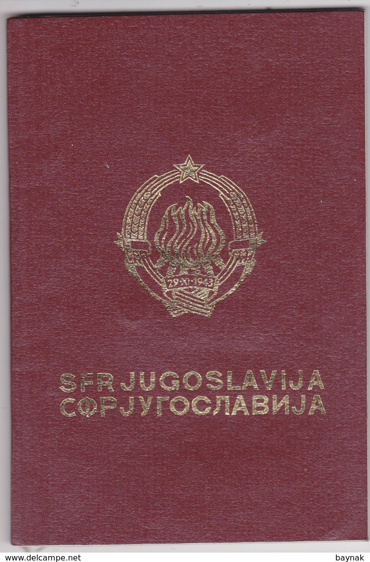 P6  --  SFR YUGOSLAVIA   ---  PASSPORT  --  LADY PHOTO --   1986 - Historische Dokumente