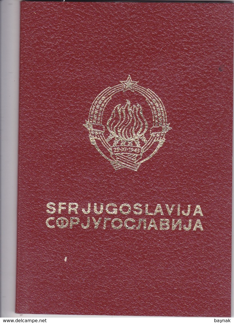 P1  --  SFR YUGOSLAVIA   ---  PASSPORT  --  LADY PHOTO --   1978 - Historische Dokumente