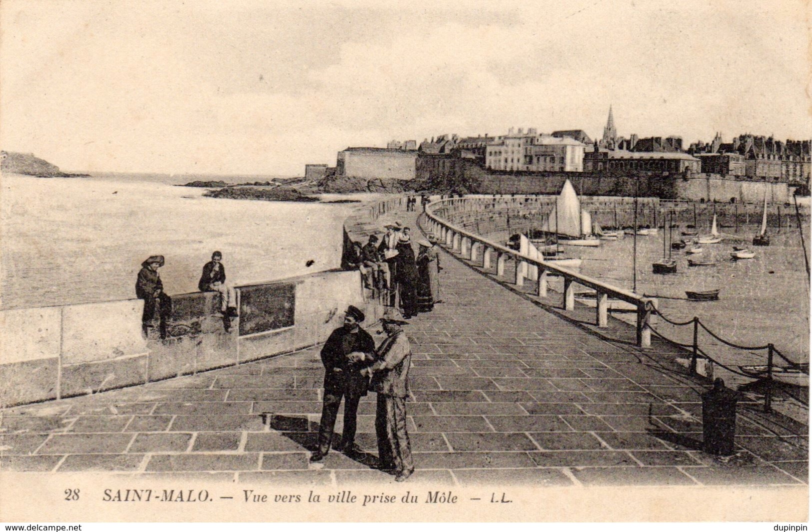 SAINT-MALO - Vue Vers La Ville Prise Du Môle - Saint Malo