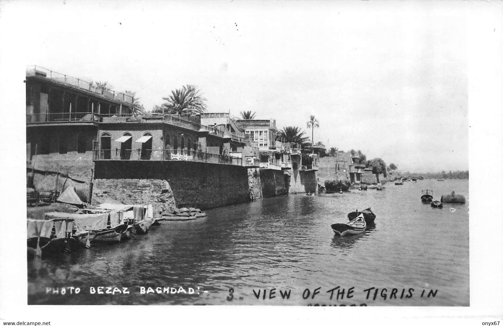 Carte Postale Photo De BAGDAD-BAGHDAD (Iraq-Irak)  View Of The Tigris In - Photo Bezaz - VOIR 2 SCANS - - Irak