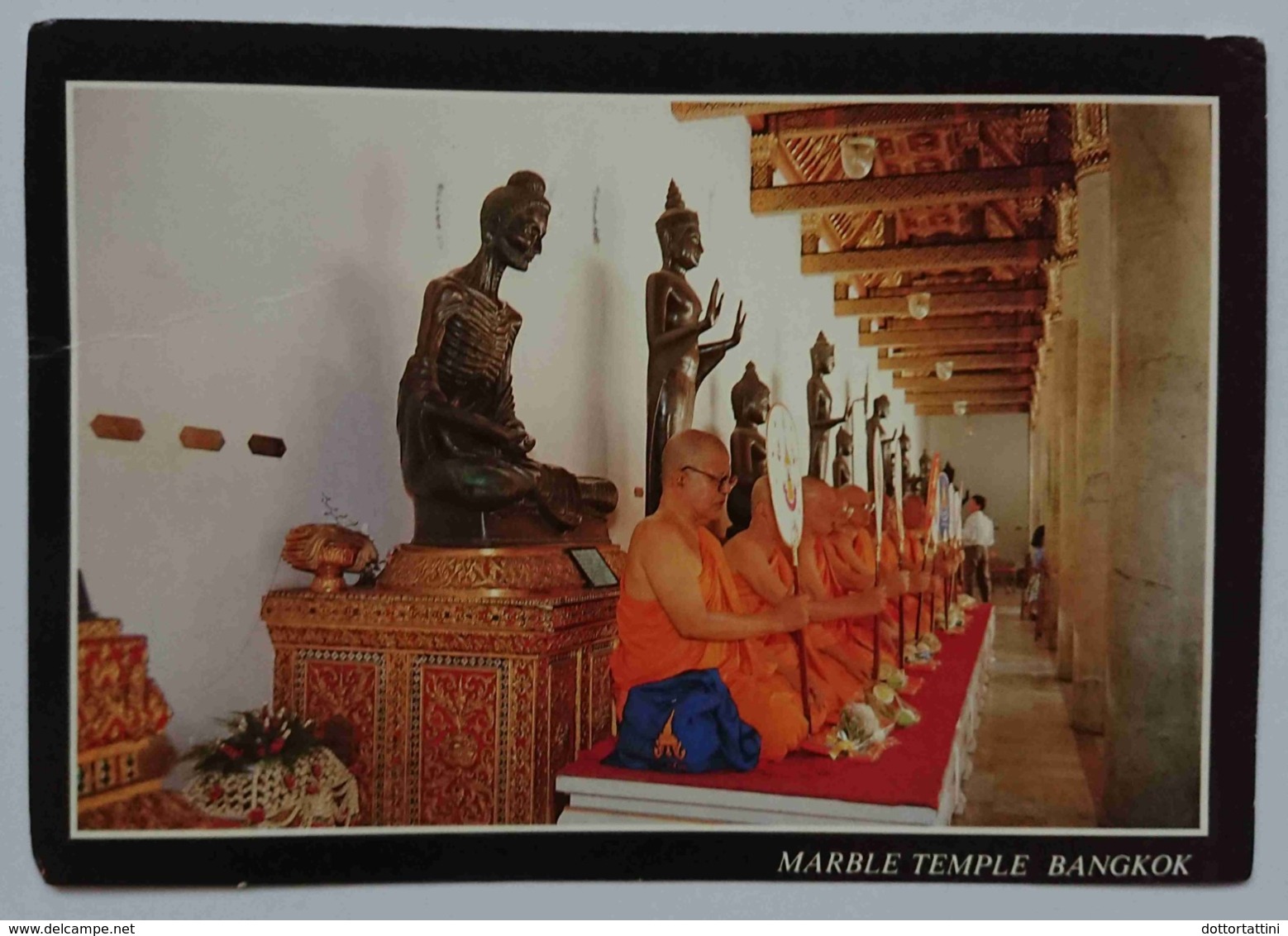 BANGKOK - THAILAND - The Image Of Buddhas In The Gallery Of Wat Benjamabopit Temple - Buddha -  Vg - Tailandia