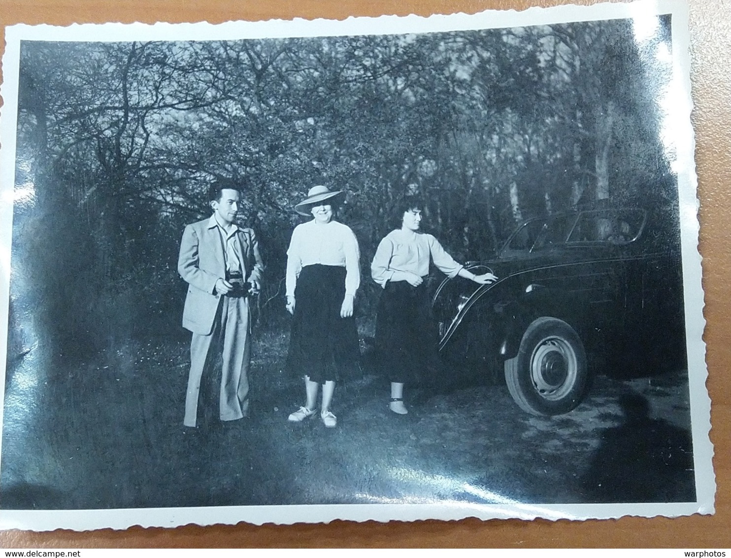 PHOTO ORIGINALE _ VINTAGE SNAPSHOT : PEUGEOT 202 _ AUTOMOBILE _ SCENE De VIE - Automobile