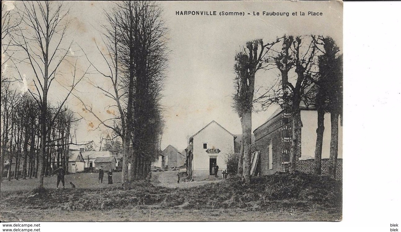 80.    Somme : Harponville : Le Faubourg Et La Place . - Autres & Non Classés