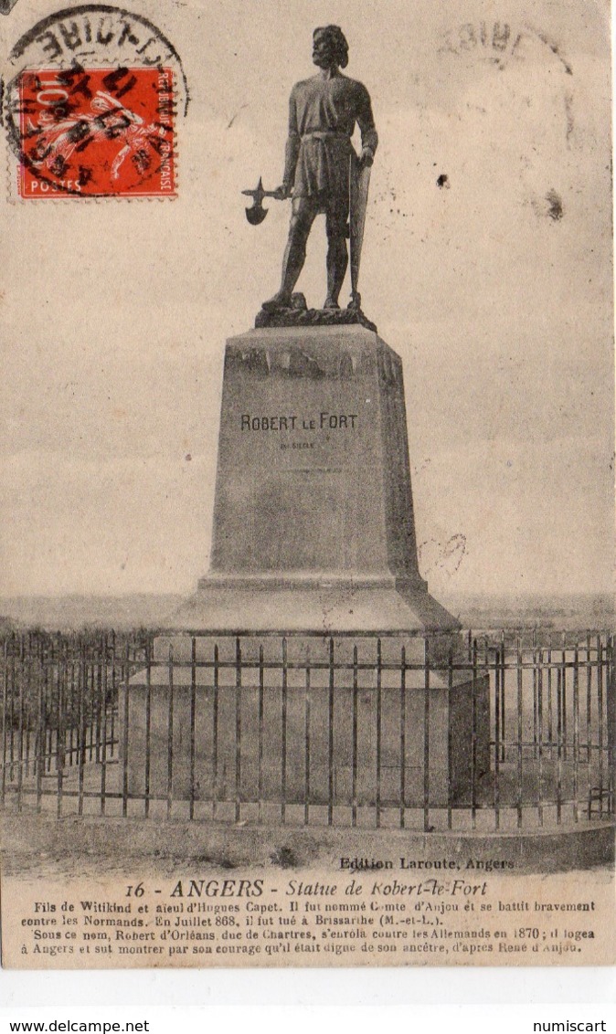 Angers Statue De Robert-le-Fort Transférée à Châteauneuf-sur-Sarthe - Angers