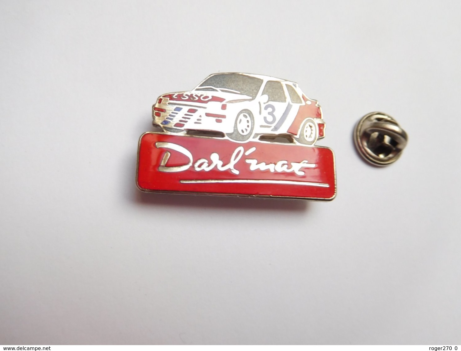 Superbe Pin's En EGF , Auto Peugeot Darl'mat , Rallye  , Carburant ESSO , Signé Démons & Merveilles - Peugeot