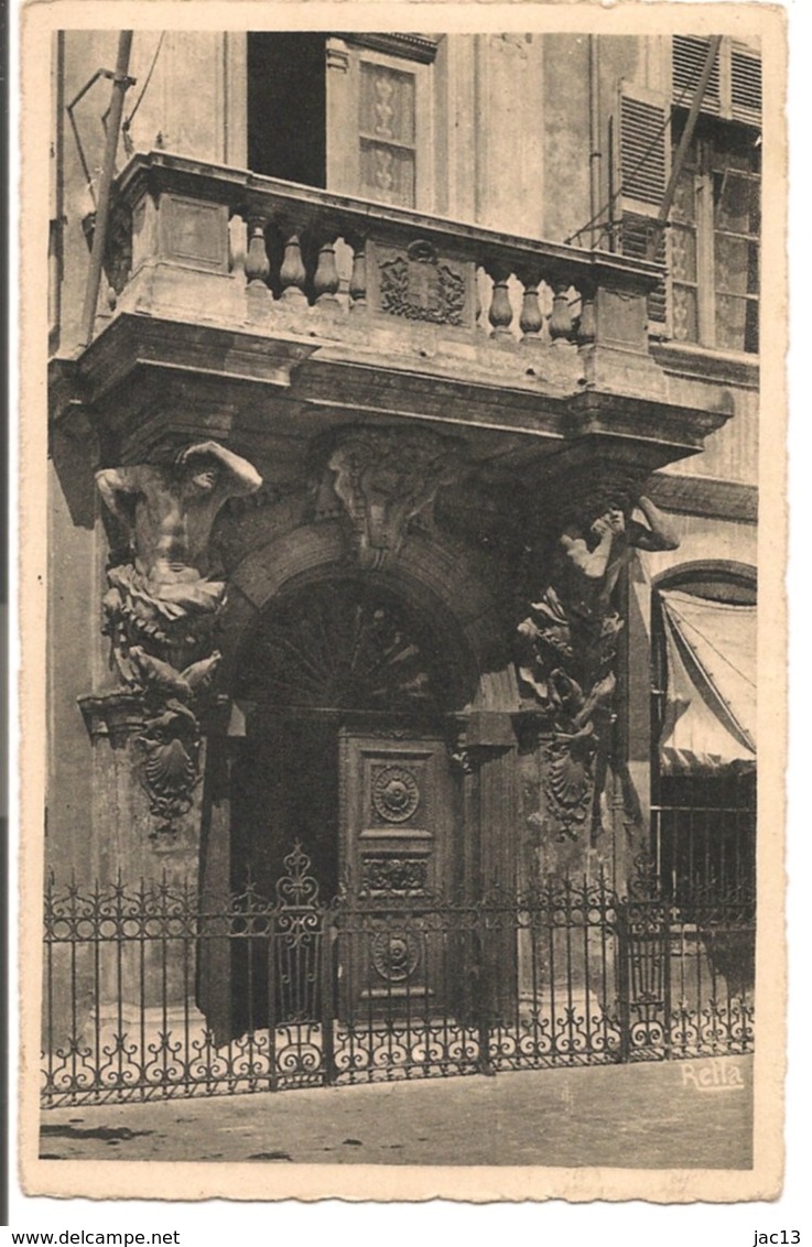 L55B_33 - Toulon - 168 L'Hôtel De Ville - Les Cariatides De Puget (La Force Et La Fatigue) - Toulon