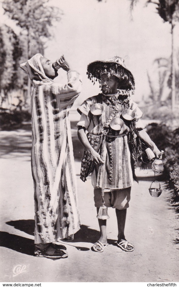 CARTE PHOTO MAROC * PORTEUR D'EAU * - WATER SELLER - MARRAKECH - Andere & Zonder Classificatie