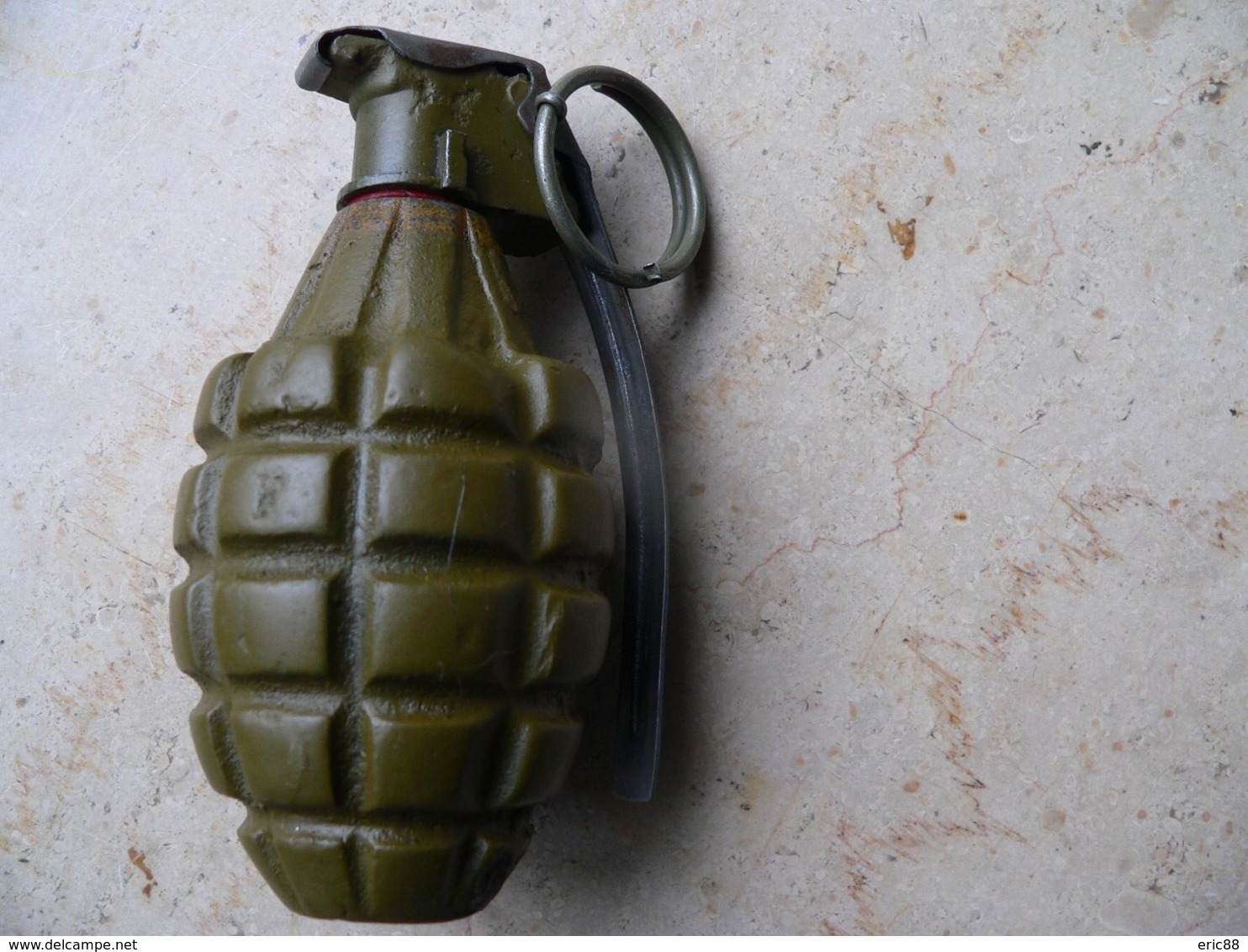 Grenade US Mk2 Ww2 Neutralisée - Armes Neutralisées