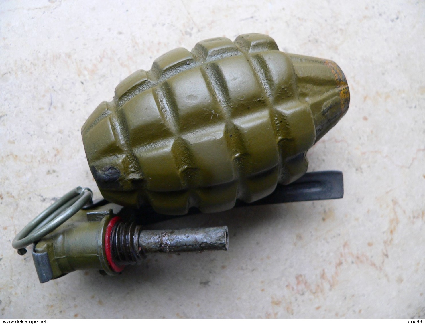 Grenade US Mk2 Ww2 Neutralisée - Armes Neutralisées