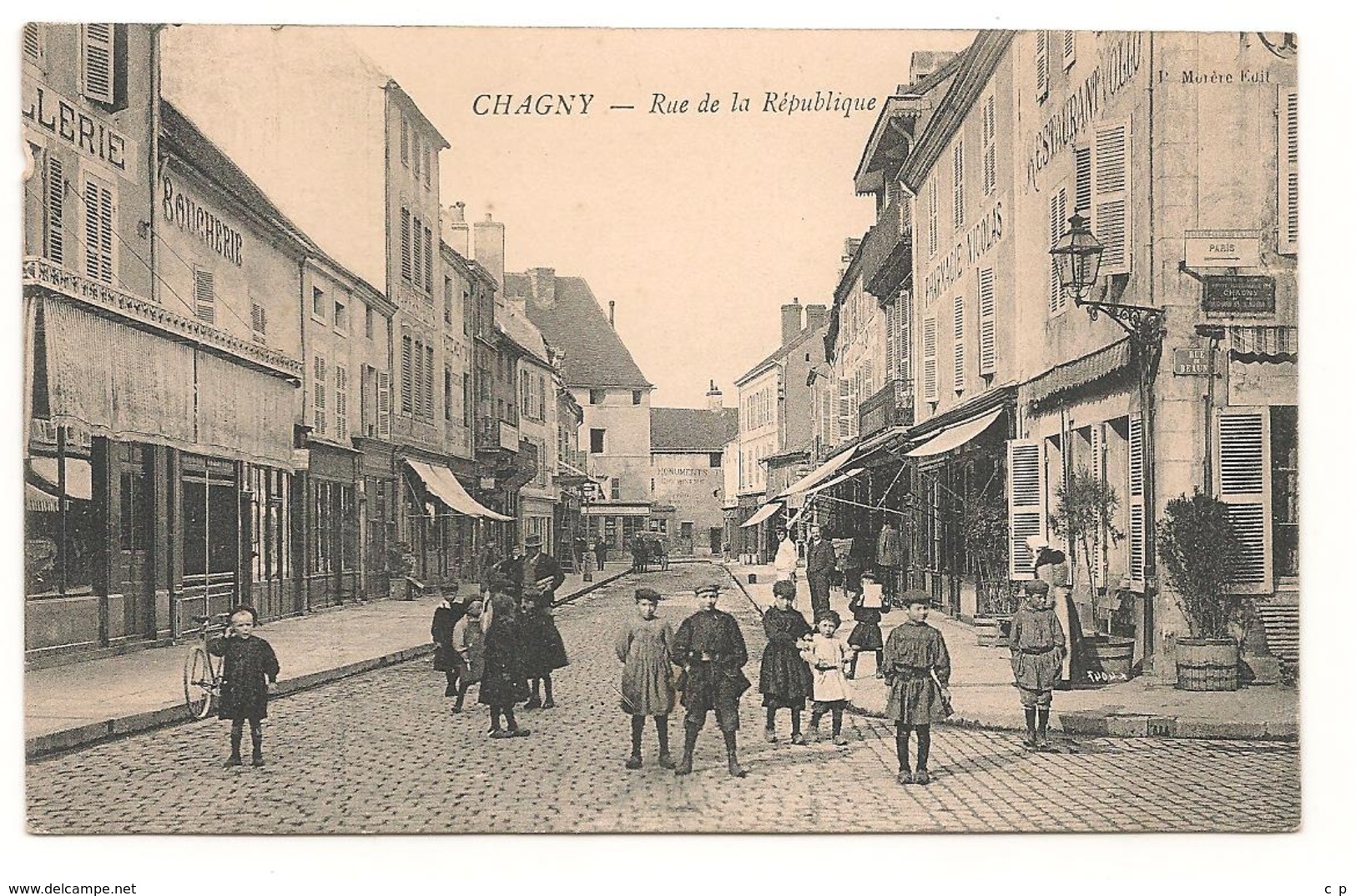 Chagny - Place De La Republique -   CPA° - Chagny