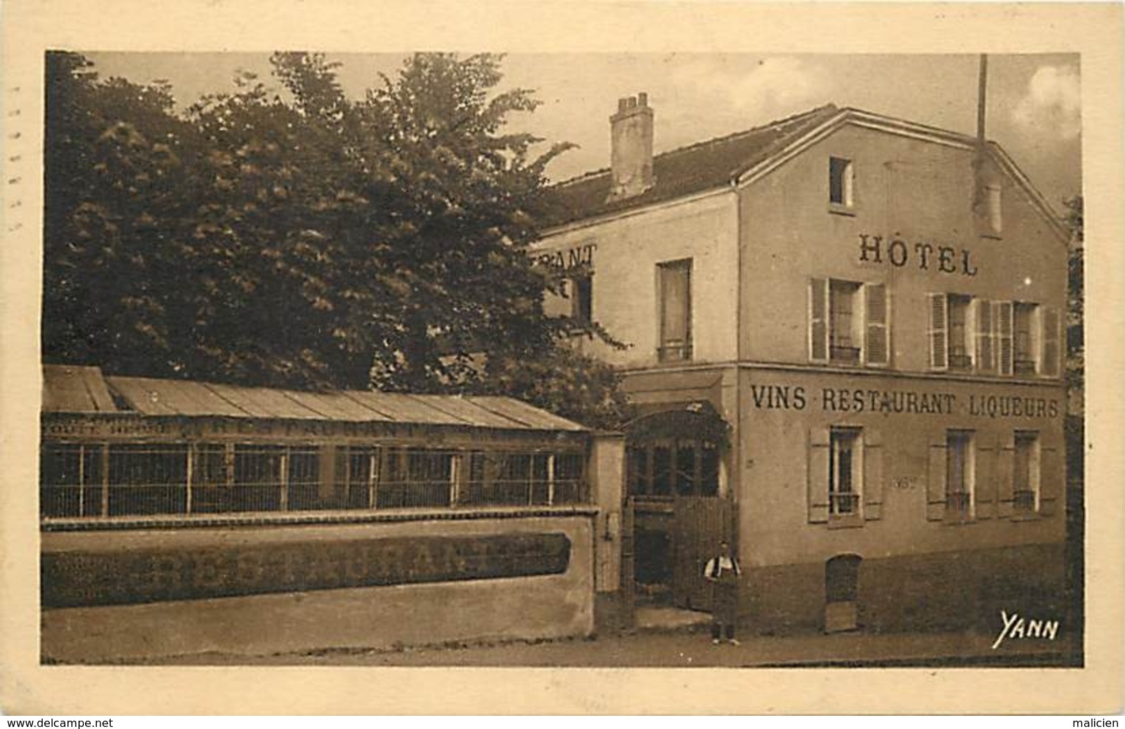 - Hauts De Seine -ref-A41- Suresnes - Hotel Restaurant Au P'tit Rosé - Rue Du Mont Valérien - Hotels Et Restaurants - - Suresnes