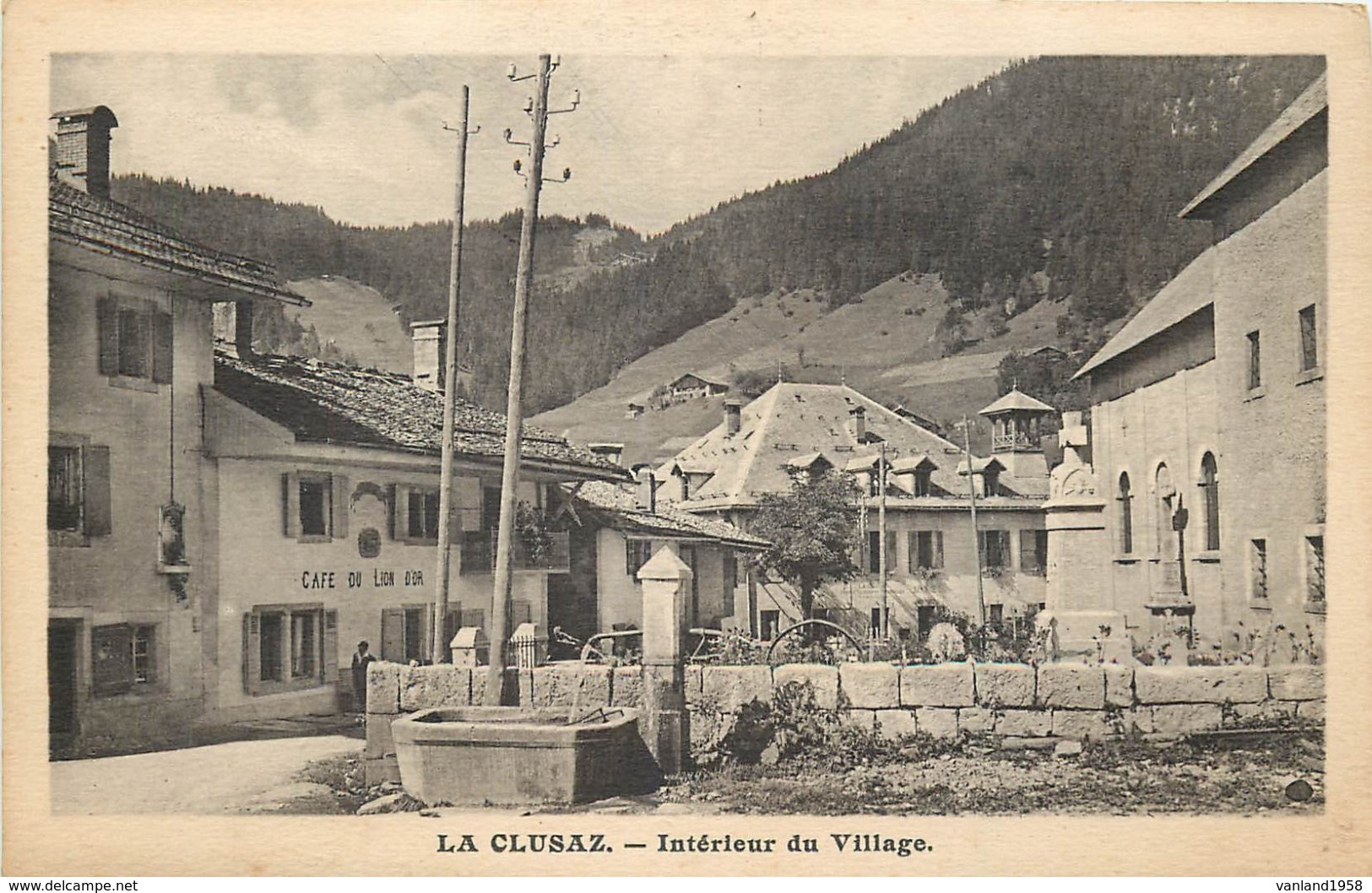 LA CLUSAZ- Intérieur Du Village - La Clusaz