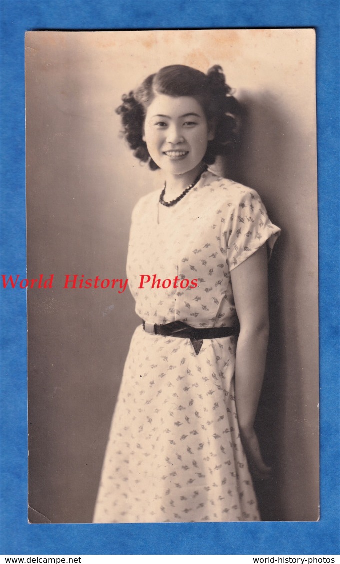 Photo Ancienne - Portrait Jeune Femme Japonaise - Fille Mode Robe Coiffure Bijou - Provenance Famille De Sapporo Japon - Non Classés