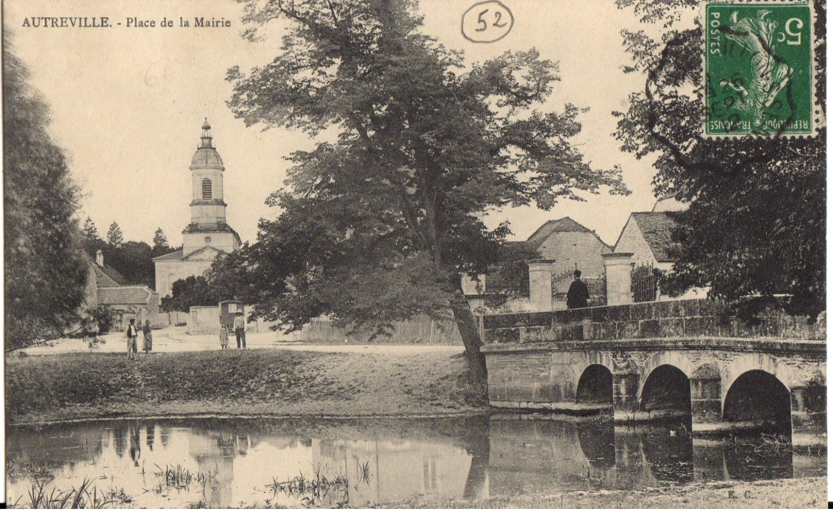 AUTREVILLE - Place De La Mairie - Autres & Non Classés