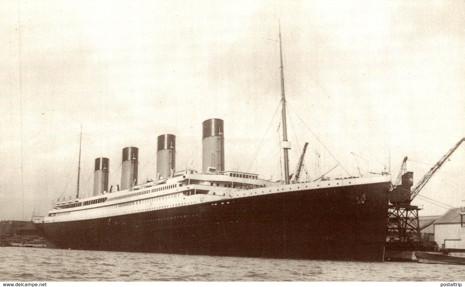 RMS TITANIC AT SOUTHAMPTON PHOTO TAKEN SOON AFTER ARRIVAL FROM BELFAST CPSM - Paquebote