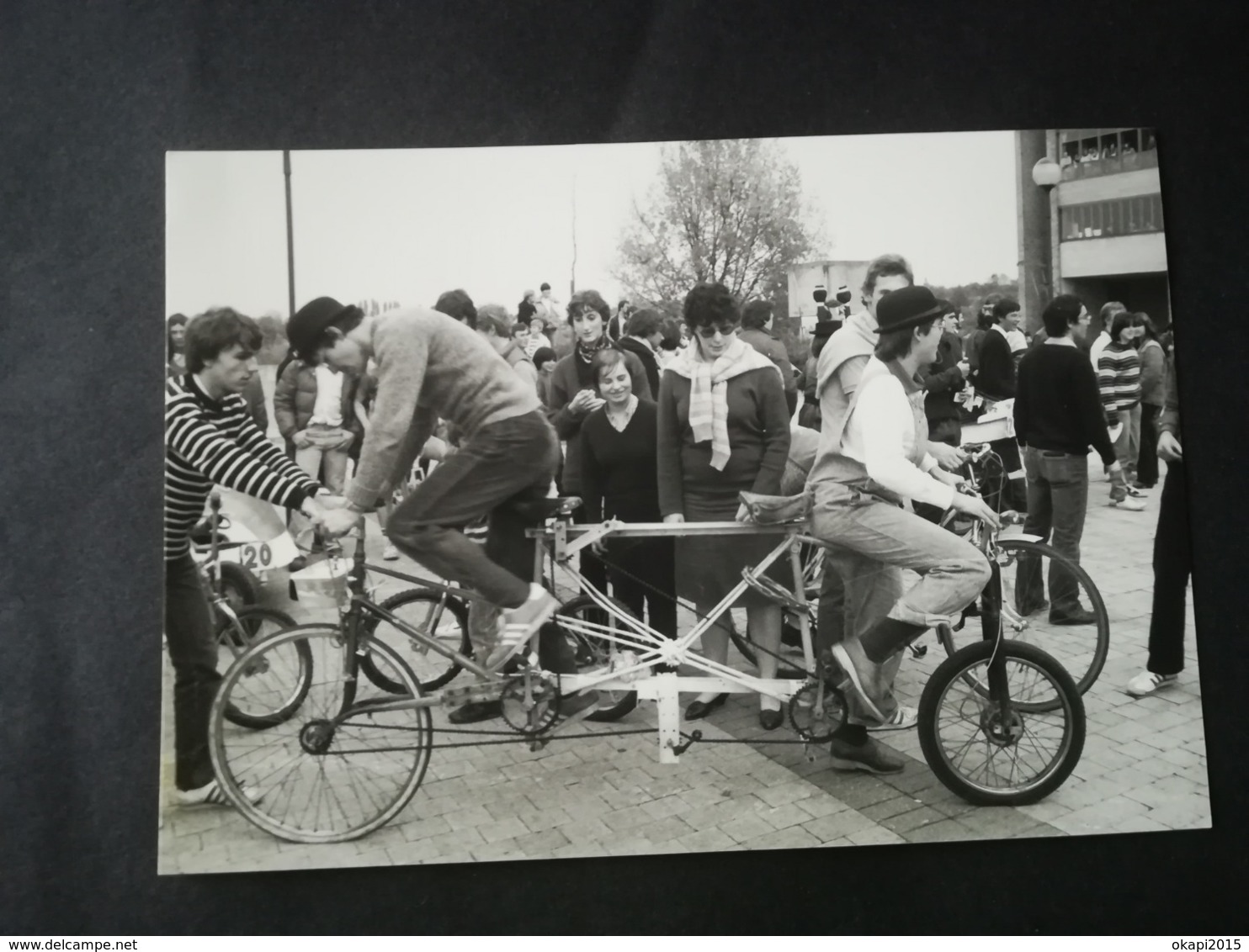 VÉLO BICÉPHALE VÉLO ÉTUDIANTS DROIT U. L. B AUX 24 HEURES VÉLO LOUVAIN - LA - NEUVE LEUVEN BRABANT FLAMAND BELGIQUE - Leuven