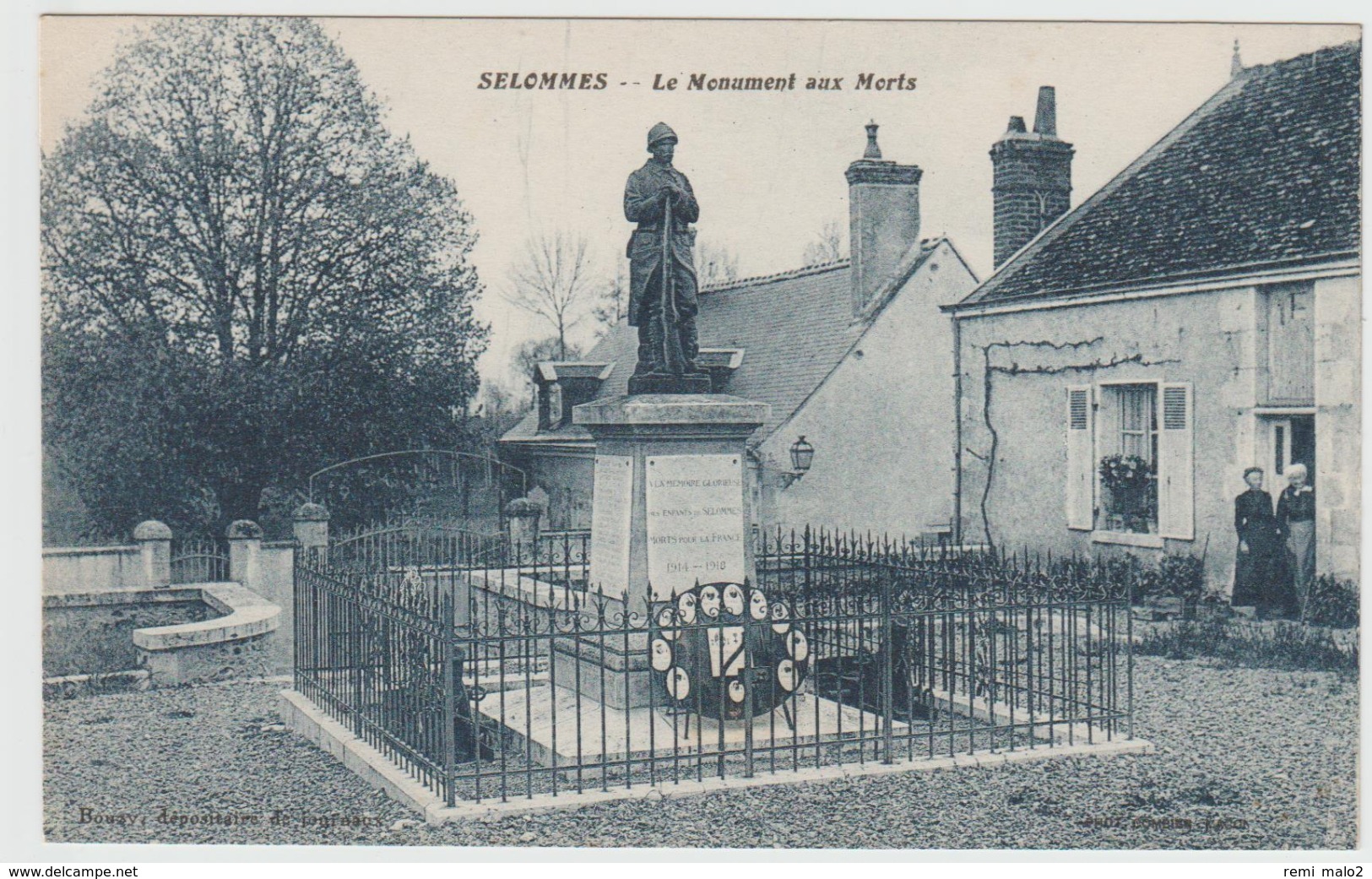 CARTE POSTALE   SELOMMES 41  Le Monument Aux Morts - Selommes