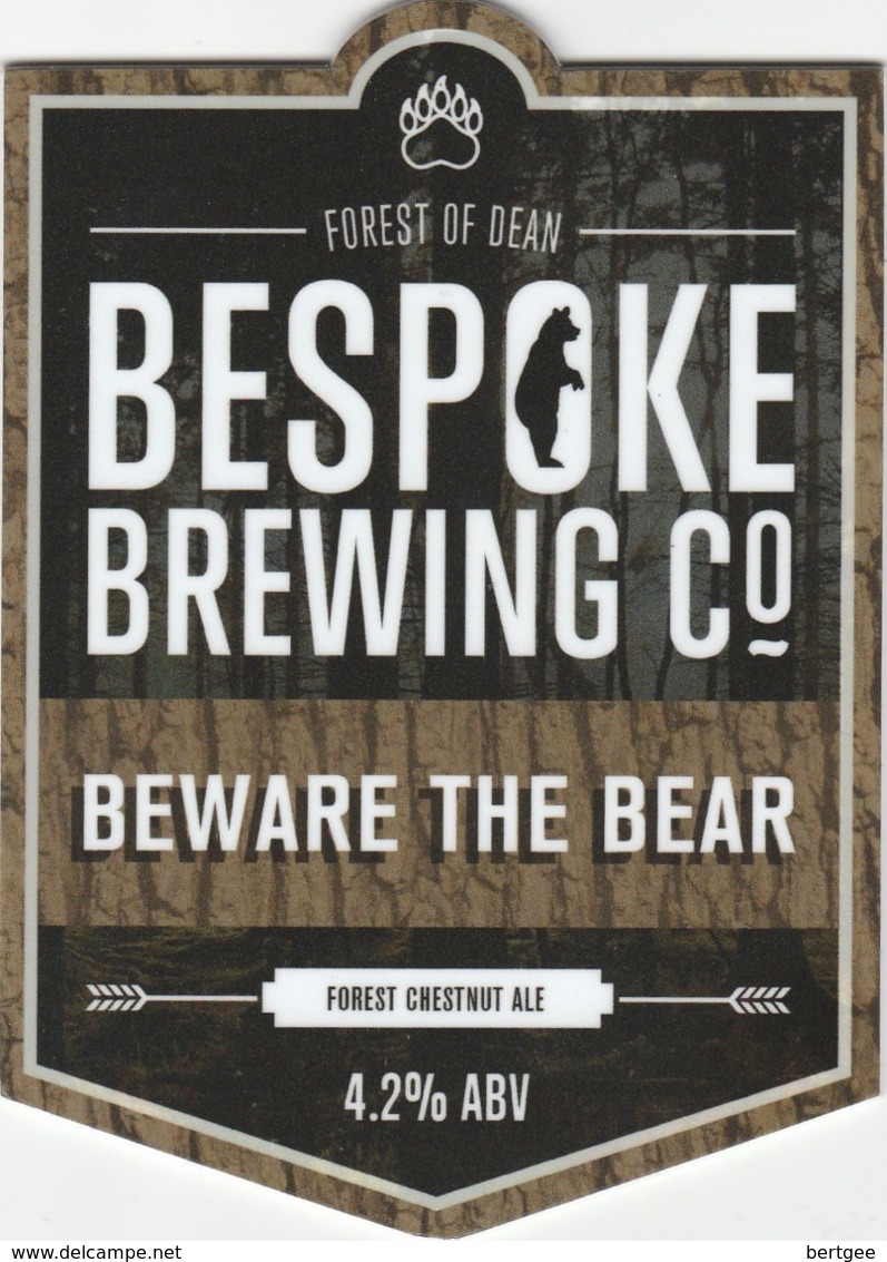 BESPOKE BREWING CO (MITCHELDEAN, ENGLAND) - BEWARE THE BEAR - PUMP CLIP FRONT - Letreros