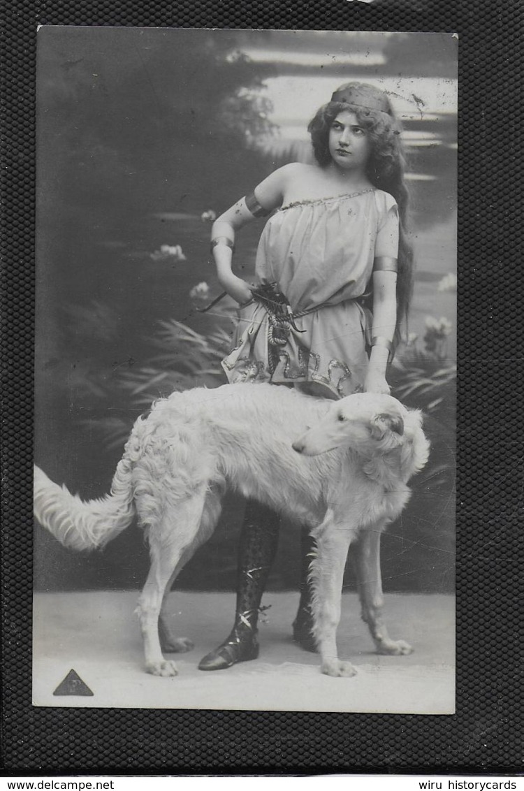 AK 0360  Fesche Dame Mit Windhund - Motiv Um 1906 - Hunde