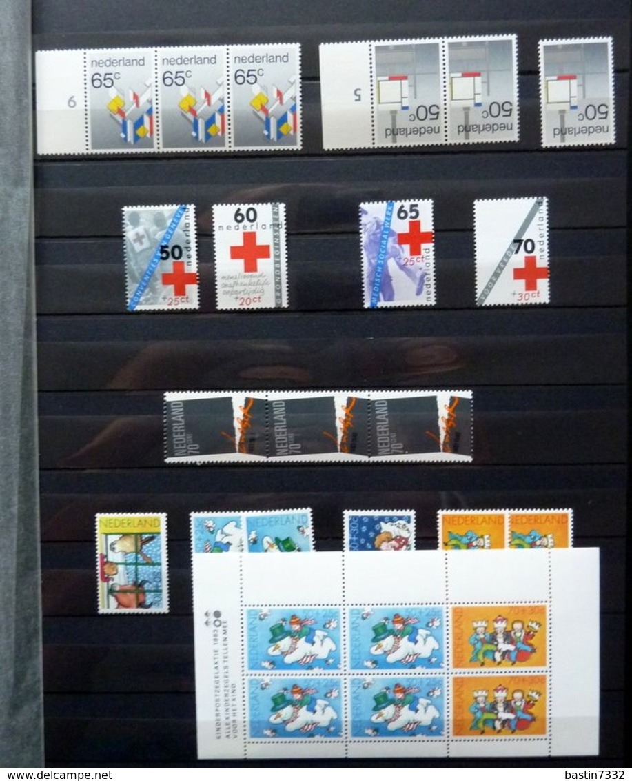 Netherlands/Pays Bas/Holanda collection in 3 stockbooks with booklets/MSheets MNH/Postfris/Neuf sans charniere