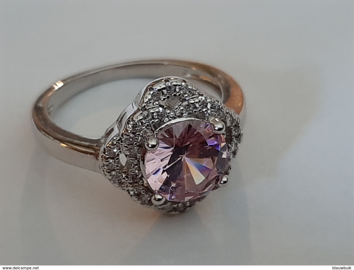 Wit Goudkleurige Ring Met Roze Saffier (Nieuw) - Autres & Non Classés