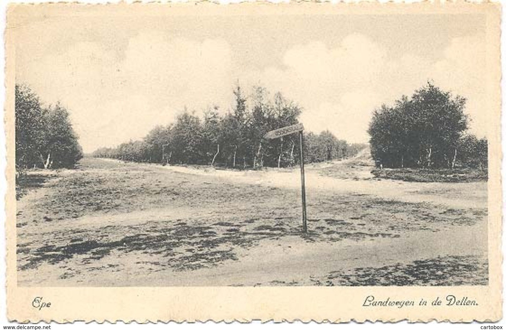 Epe, Landwegen In De Dellen  (op Het Richtingbord : Ossenstal) - Epe