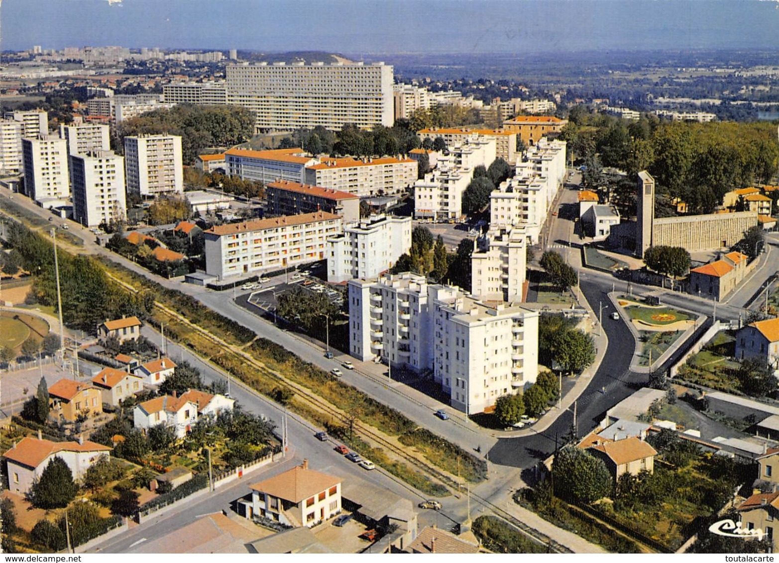 CPSM 69 CALUIRE ET CUIRE VUE AERIENNE CITES DE MONTESSUY      Grand Format  15 X 10,5 Cm - Caluire Et Cuire