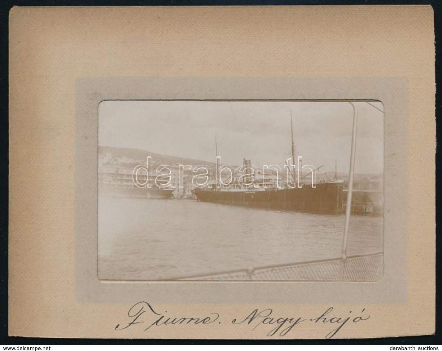 Cca 1910 Fiume, Maria Valerie Hajó A Kikötőben, Fotó Paszpartuban, Feliratozva, 5×8 Cm - Otros & Sin Clasificación