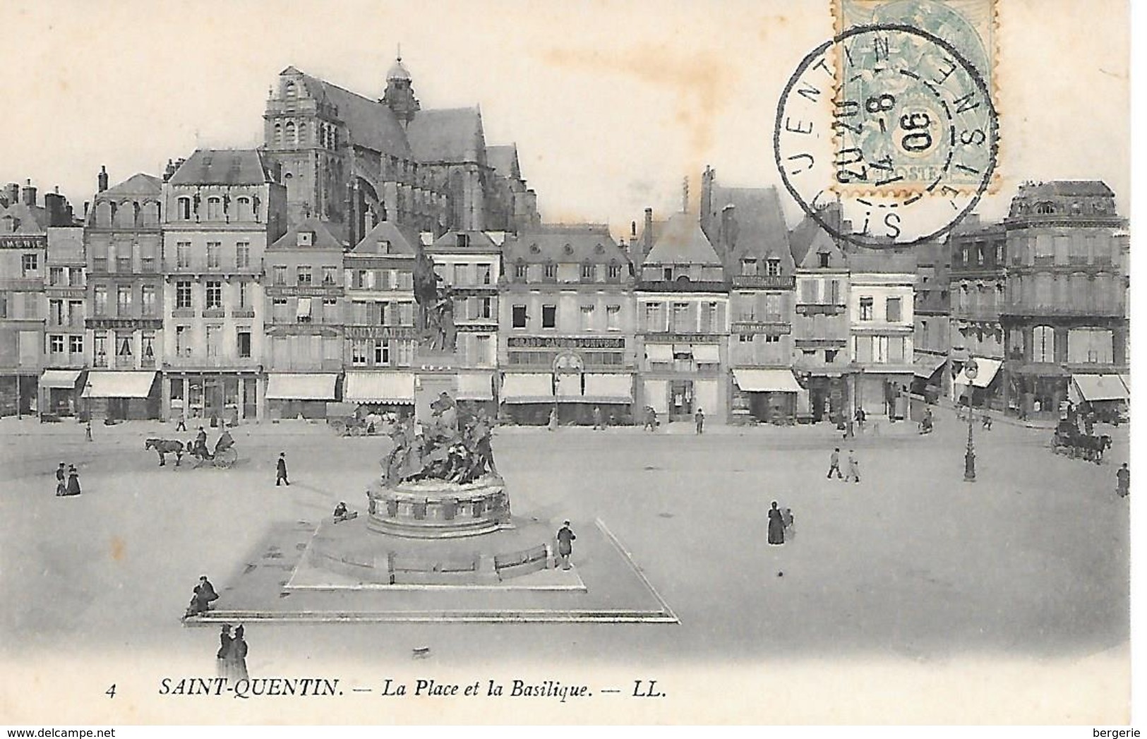 12/00      02   Saint-quentin    Place De La République (animations) - Saint Quentin