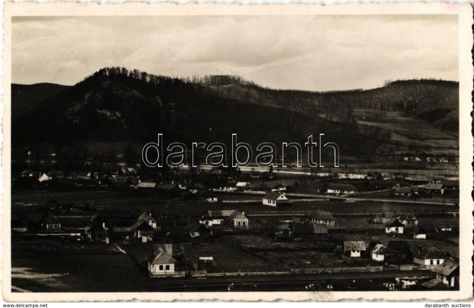 * T2 1944 Bethlen, Beclean; Látkép A Beke Heggyel / General View With Mountain - Ohne Zuordnung