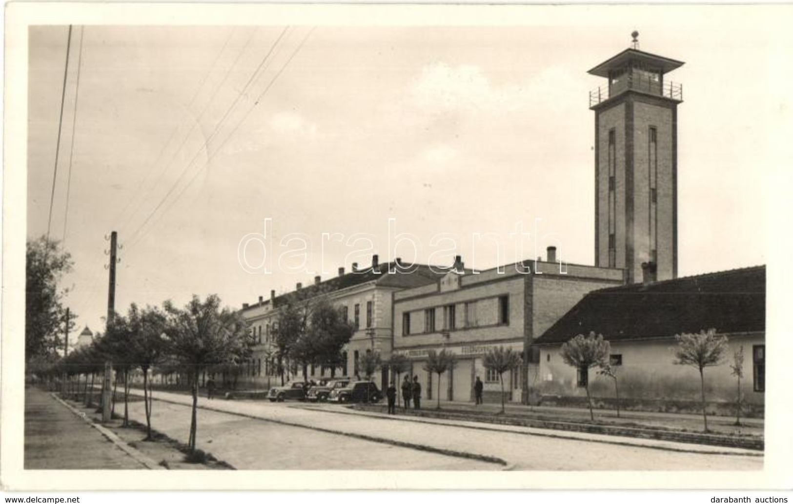 T2 1941 Újverbász, Verbász, Novi Vrbas; Tűzoltó Otthon. Garamszeghy Pál Kiadása / Firefighters' Home, Automobiles - Unclassified