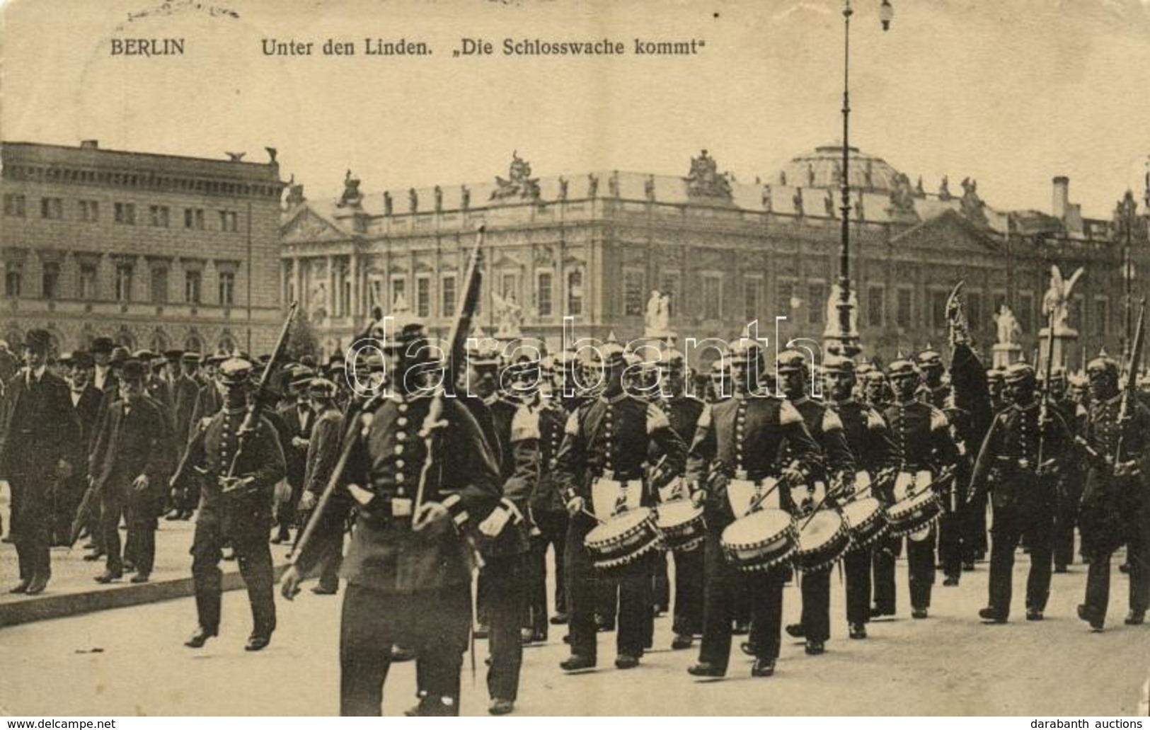 * T3 Berlin, Unter Den Linden, Die Schlosswache Kommt / Parade Of The Castle Guards (wet Corners) - Sin Clasificación