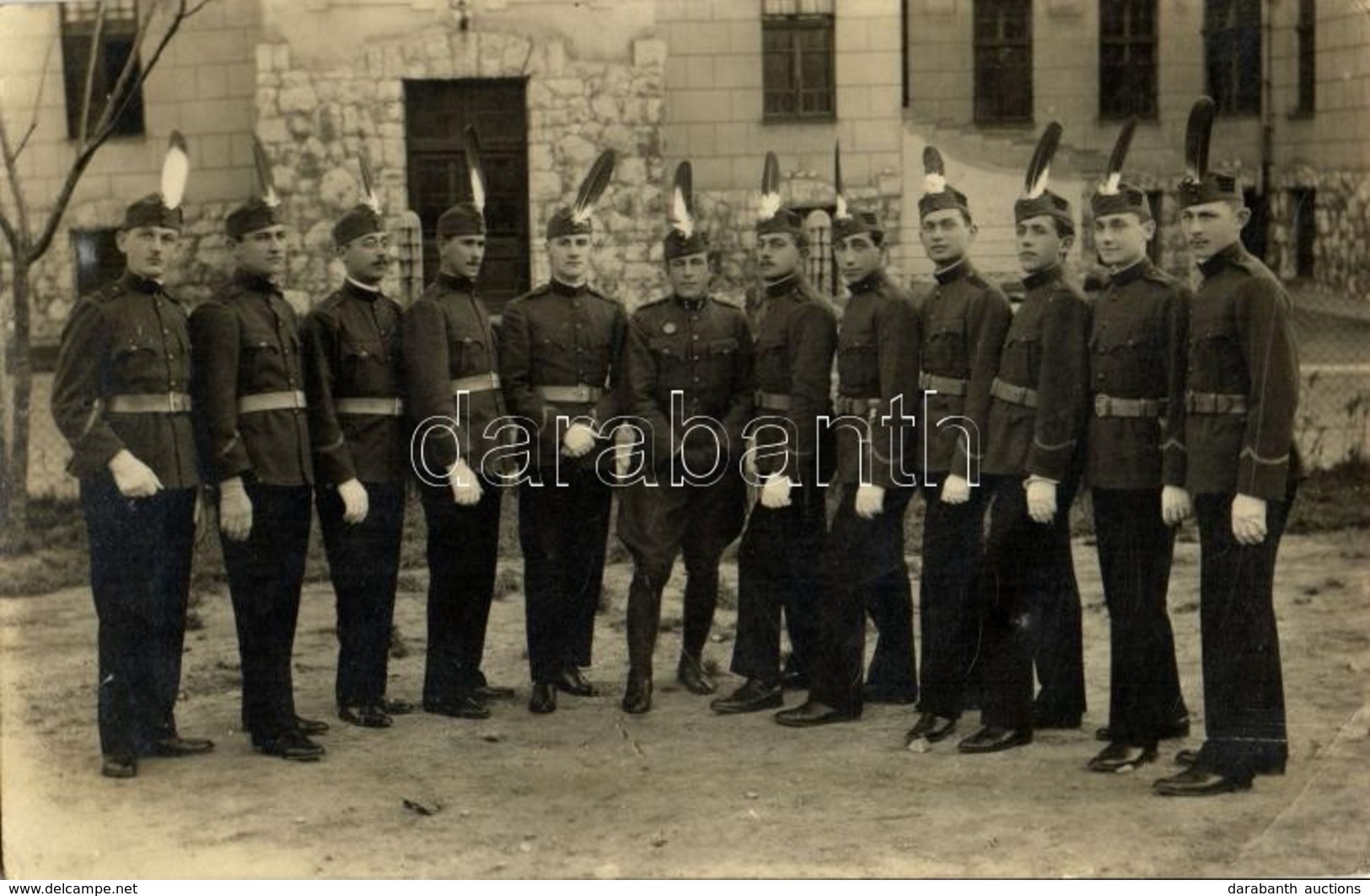 * T2/T3 Darutollas Katonák A Horthy Korszakból / Hungarian Soldiers From The Horthy Era, With Crane Feathers. Photo (EK) - Sin Clasificación