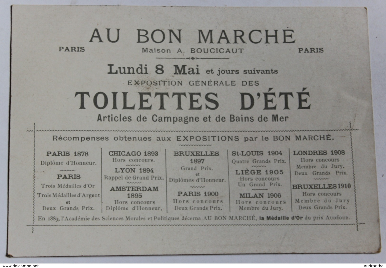 Grande Chromo Les Petits Métiers Magasin Au Bon Marché Boucicaut Vendeur De Rue Chan D'habits 16,5cms X 11,5cms - Au Bon Marché