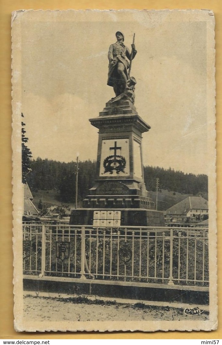 C.P.A. Vaux-et-Chantegrue - Monument Aux Morts - Sonstige & Ohne Zuordnung