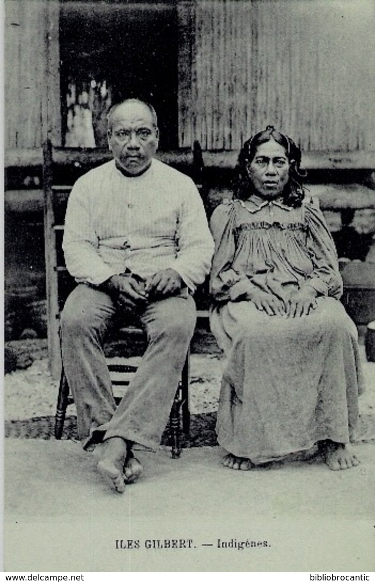 OCEANIE - ILES GILBERT (KIRIBATI) < COUPLE D'INDIGENES - Kiribati